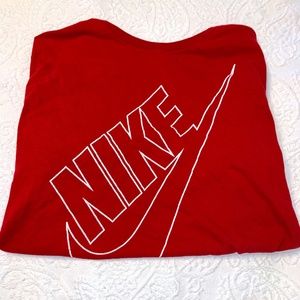 Nike T-shirt